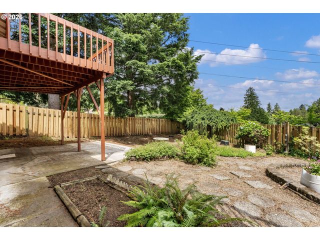 4115 Sw 17TH Ct, Gresham, OR 97080