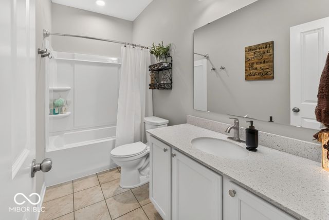 4201 Saddle Club Parkway, Bargersville, IN 46106