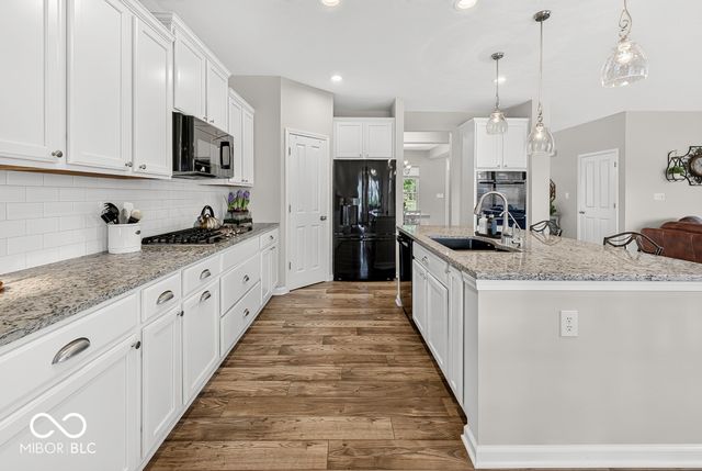 4201 Saddle Club Parkway, Bargersville, IN 46106