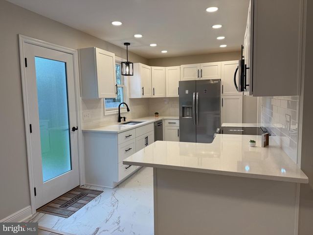 107 FAIRVIEW RD, New Cumberland, PA 17070
