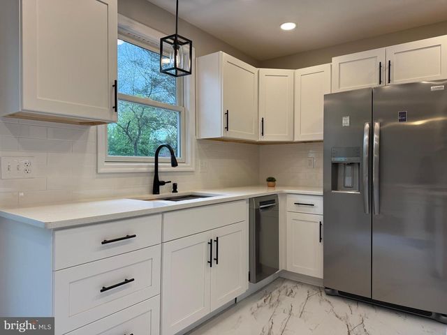 107 FAIRVIEW RD, New Cumberland, PA 17070