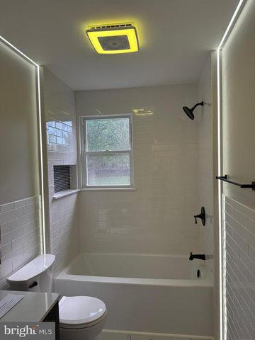 107 FAIRVIEW RD, New Cumberland, PA 17070