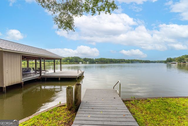 151 Lake Drive NW, Milledgeville, GA 31061