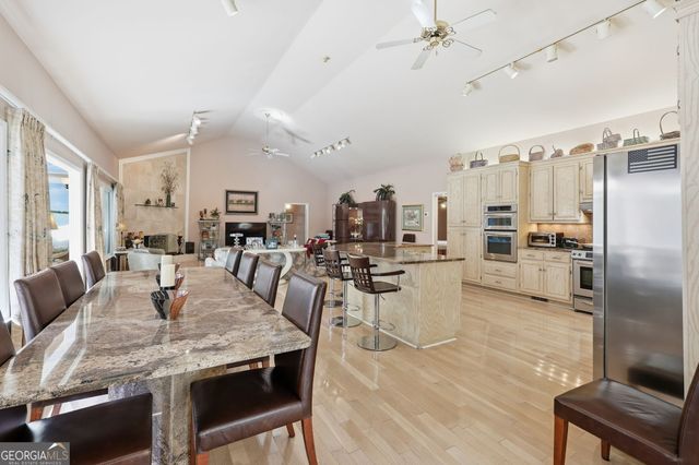 6558 Lanier Island Parkway, Buford, GA 30518