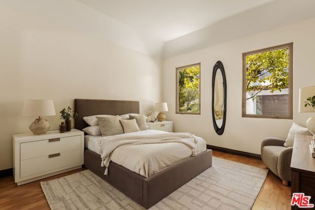 4244 Los Nietos Drive, Los Angeles, CA 90027