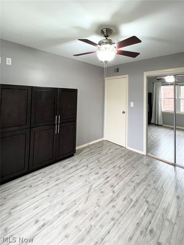 20301 Shelburne Road 9B, Shaker Heights, OH 44118
