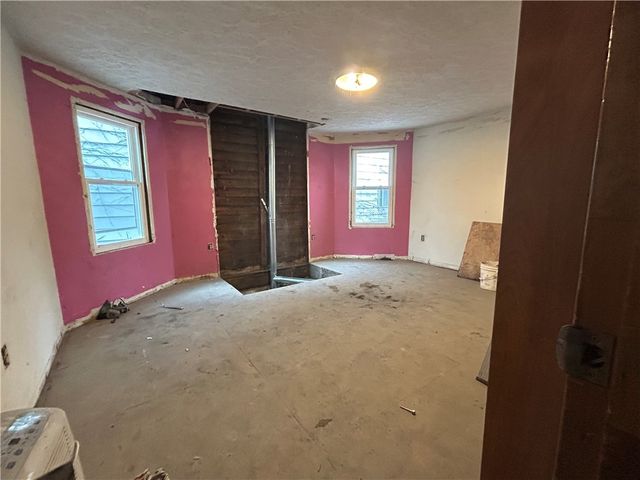 849 Rebecca Ave, Wilkinsburg, PA 15221