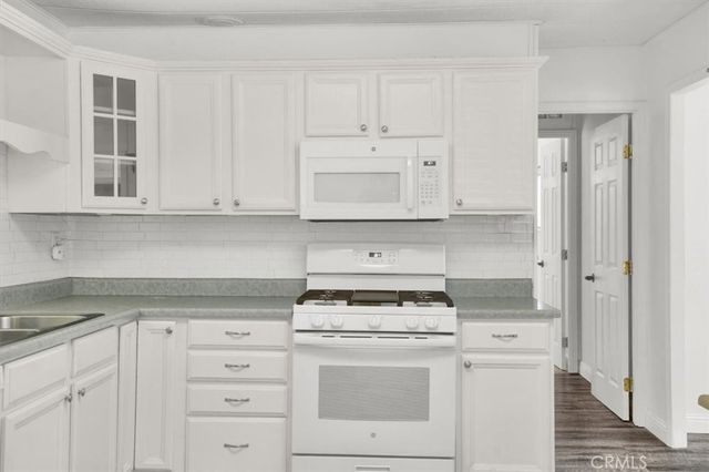 22780 Skylink Drive, Canyon Lake, CA 92587