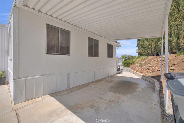 22780 Skylink Drive, Canyon Lake, CA 92587
