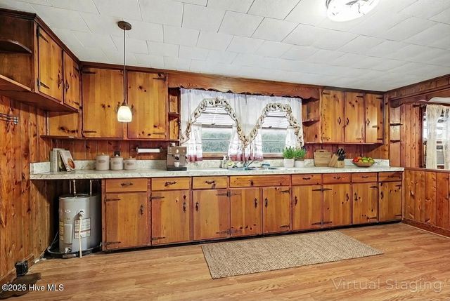 1249 Fann School Road, Salemburg, NC 28385