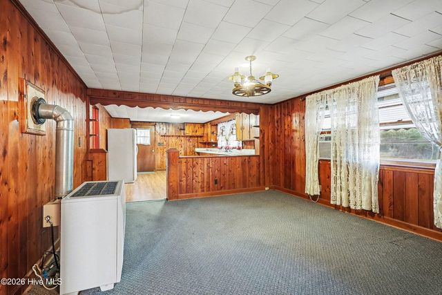 1249 Fann School Road, Salemburg, NC 28385