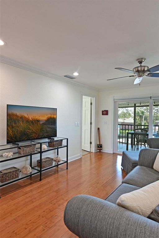 Image 18 of property listing at 10313 WATERBIRD WAY 4, Bradenton, FL 34209