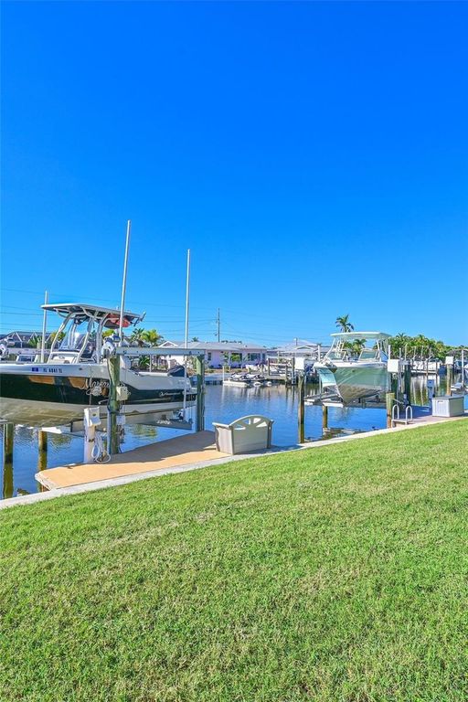 Image 30 of property listing at 10313 WATERBIRD WAY 4, Bradenton, FL 34209