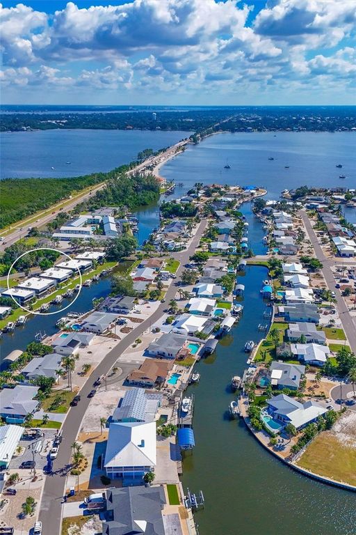 Image 44 of property listing at 10313 WATERBIRD WAY 4, Bradenton, FL 34209