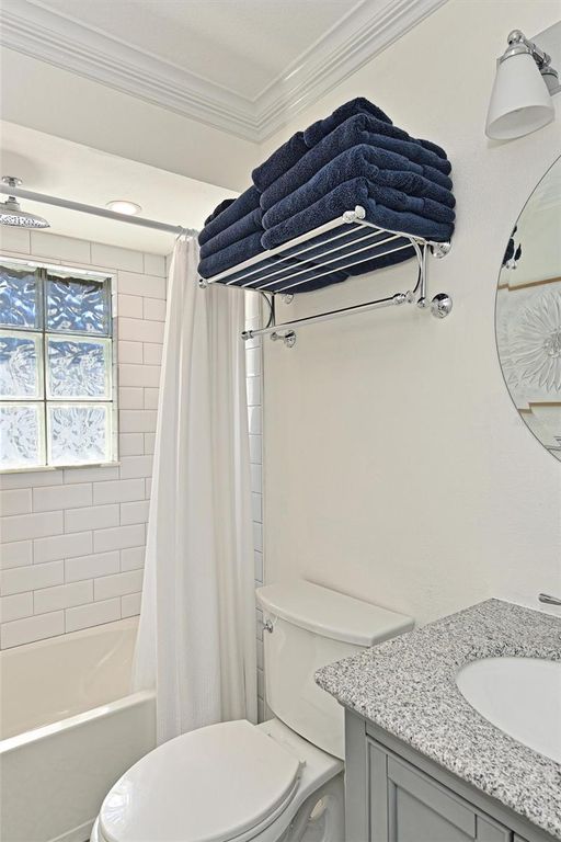 Image 10 of property listing at 10313 WATERBIRD WAY 4, Bradenton, FL 34209