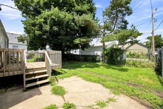 1040 2nd Avenue, Marion, IA 52302