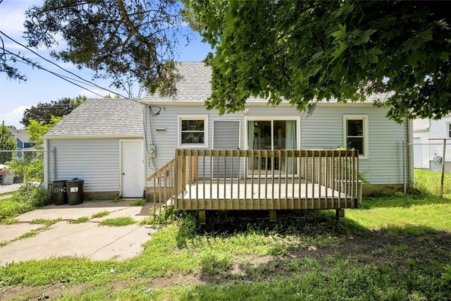 1040 2nd Avenue, Marion, IA 52302