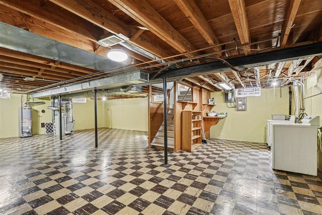 29043 Hathaway, Livonia, MI 48150