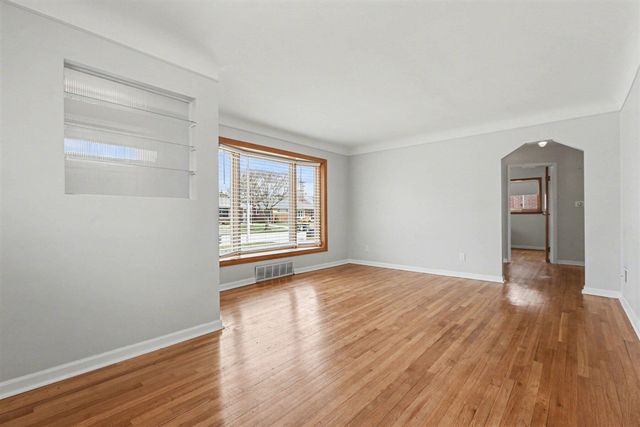 29043 Hathaway, Livonia, MI 48150