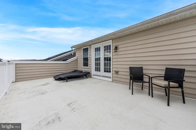 405 GLADSTONE CT, Malvern, PA 19355