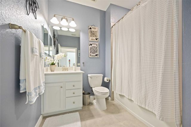 10817 TARFLOWER DRIVE 201, Venice, FL 34293