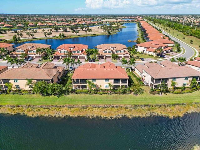 10817 TARFLOWER DRIVE 201, Venice, FL 34293