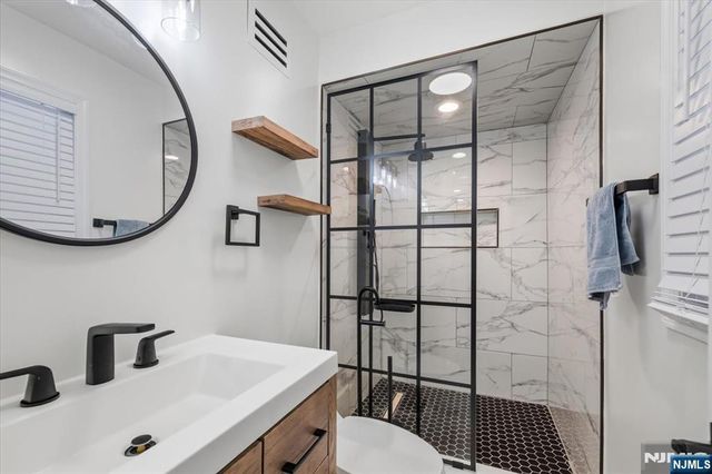 149 Sherwood Drive, Ramsey, NJ 07446