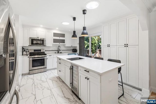 149 Sherwood Drive, Ramsey, NJ 07446