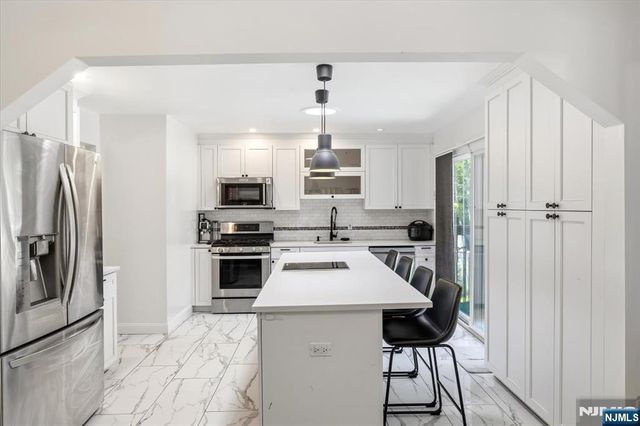 149 Sherwood Drive, Ramsey, NJ 07446
