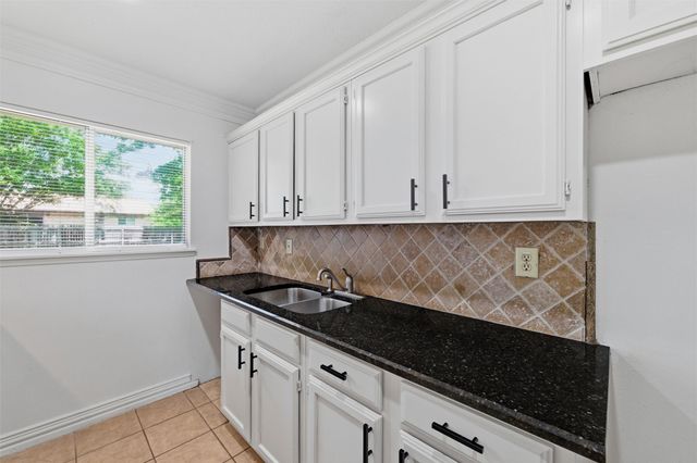 3816 Bee Tree Lane, Fort Worth, TX 76133