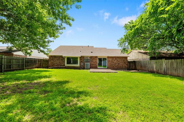 3816 Bee Tree Lane, Fort Worth, TX 76133