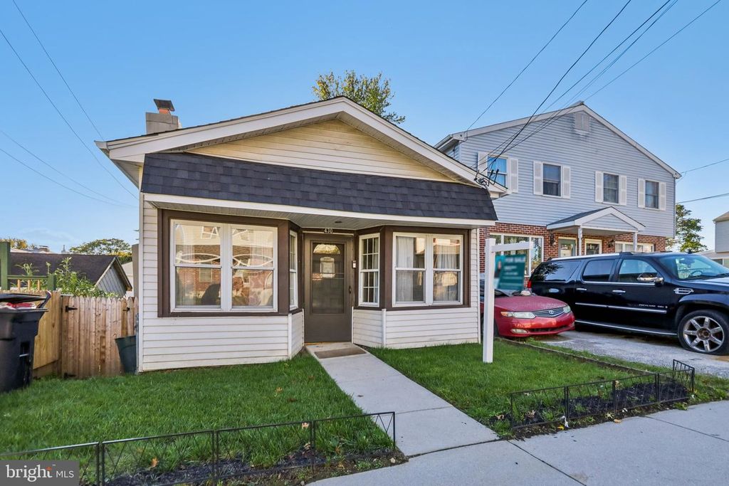 430 CHARMONT AVE, FOLCROFT, PA 19032 — exterior
