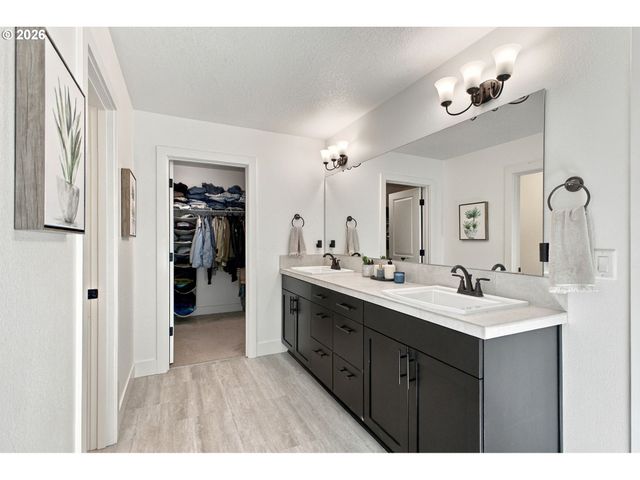 1101 S 46TH Pl, Ridgefield, WA 98642