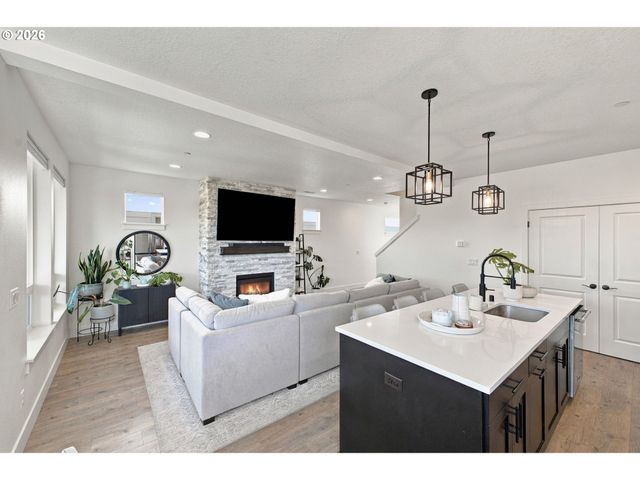 1101 S 46TH Pl, Ridgefield, WA 98642