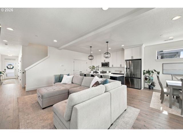 1101 S 46TH Pl, Ridgefield, WA 98642