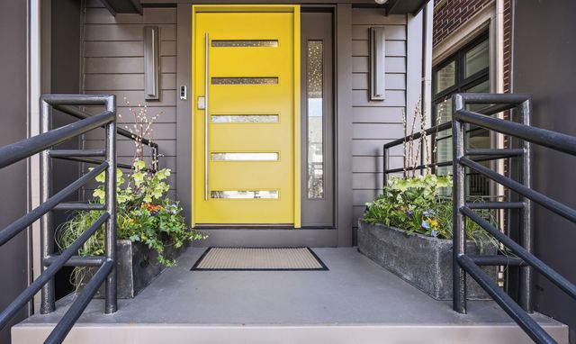 2436 N Surrey Court, Chicago, IL 60614