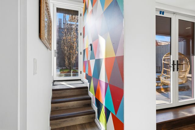 2436 N Surrey Court, Chicago, IL 60614