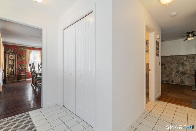 22 Ebony Lane, Essex, CT 06442