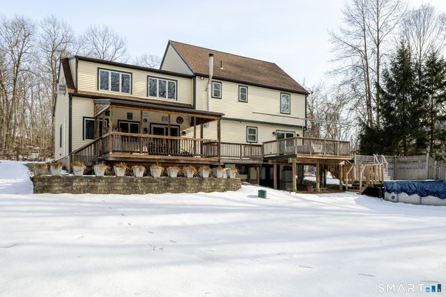 22 Ebony Lane, Essex, CT 06442