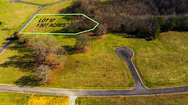 97 Paradise Alley, Russell Springs, KY 42642