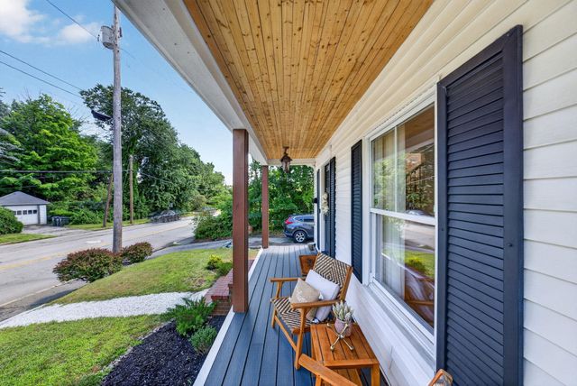 442 Mammoth Road, Manchester, NH 03109