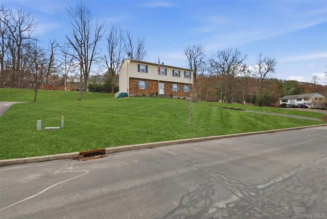 62 Woodland Road, Highland Mills, NY 10930