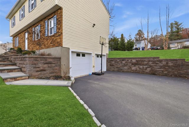 62 Woodland Road, Highland Mills, NY 10930