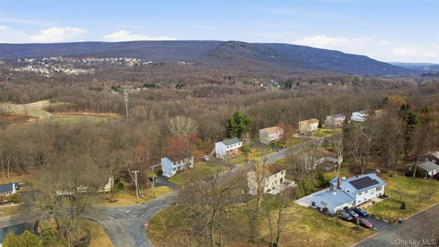 62 Woodland Road, Highland Mills, NY 10930