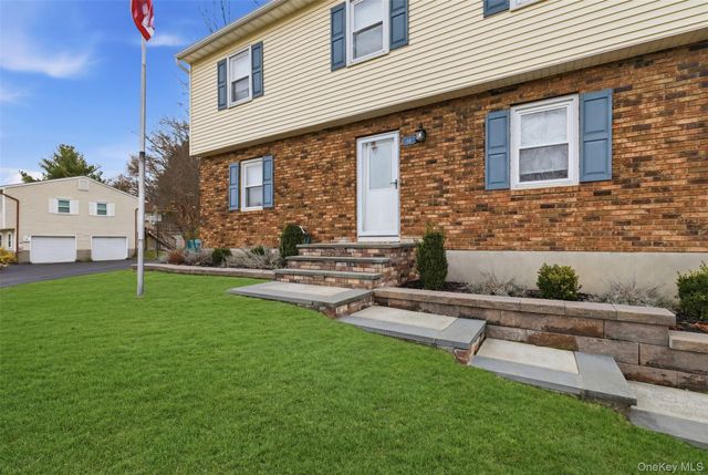 62 Woodland Road, Highland Mills, NY 10930