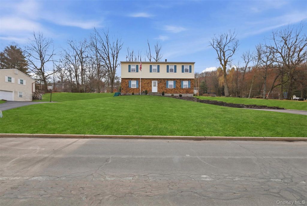 62 Woodland Road, Highland Mills, NY 10930