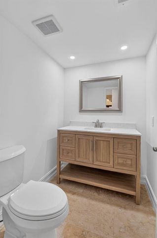 21661 Casa Monte Court, Boca Raton, FL 33433