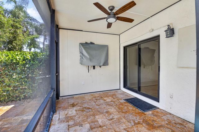 21661 Casa Monte Court, Boca Raton, FL 33433