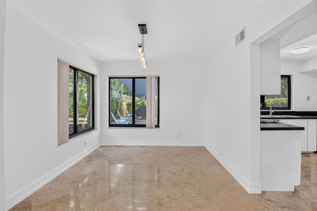 21661 Casa Monte Court, Boca Raton, FL 33433