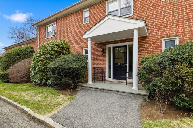 352 N State Road 1H, Briarcliff Manor, NY 10510